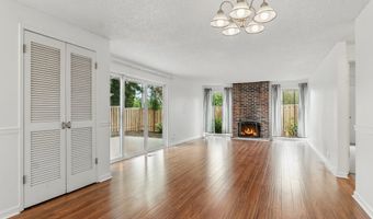 15765 SW VILLAGE Cir, Beaverton, OR 97007