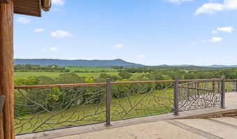 1020 Thomas Rd, Benton, TN 37307
