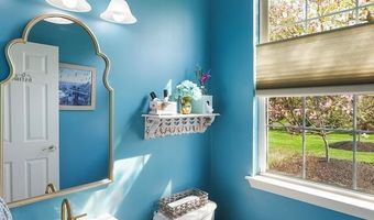 5 Denise Dr, Allentown, NJ 08501