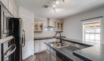 4170 Thirty Ninth St, Bay St. Louis, MS 39520