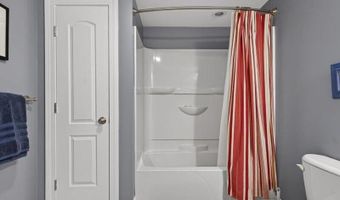 43 Skyline Rd, Bangor, ME 04401