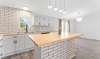 256 Caston Cir, Boiling Springs, SC 29316