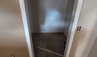 484 Yellow Skin Rd, Autryville, NC 28318