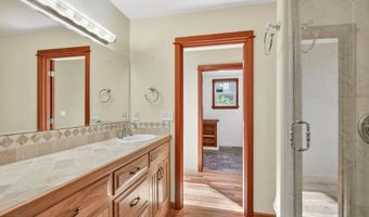 307 Hillcrest St, Ashland, OR 97520