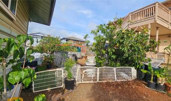 1017 Maluna St, Honolulu, HI 96818