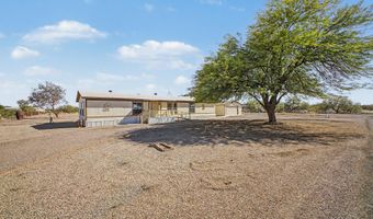 7451 W CABALLERO Ct, Arizona City, AZ 85123