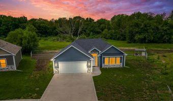 216 Blackberry Cir, Archie, MO 64725