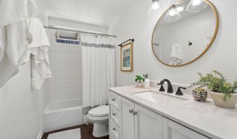 6003 Elelupe Pl, Honolulu, HI 96821