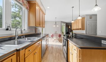 2089 Whispering Oaks Dr NE, Alexandria, MN 56308