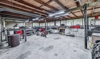 4445 Moon Sta, Acworth, GA 30101
