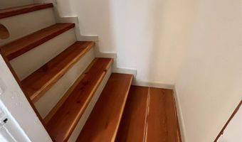 16 Germain St, Burlington, VT 05401