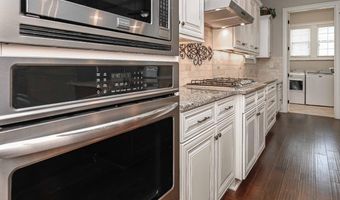 62 Cedarcrest Village Ct, Acworth, GA 30101