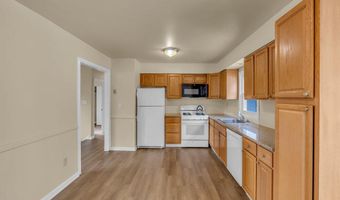 32 Pine Tree Dr, Bayville, NJ 08721