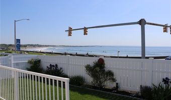 19 Beach St 13, Narragansett, RI 02882