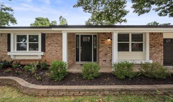 628 Hickory Knoll Ct, Ballwin, MO 63021