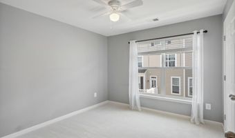 24682 CARIBOU Sq, Aldie, VA 20105