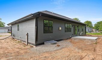 413 CARRIE LYNN Ave, Algoma, WI 54201