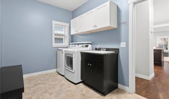 15563 Duck Trail Ln, Apple Valley, MN 55124