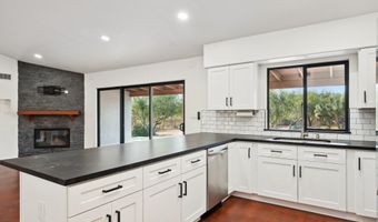 6548 E BARWICK Dr, Cave Creek, AZ 85331