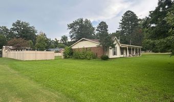 303 Bellview Dr, Aberdeen, MS 39730