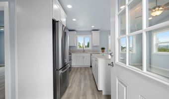 622 46TH St, Astoria, OR 97103