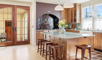 49 Third St, Newport, RI 02840