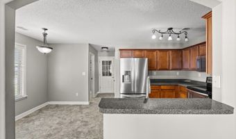 8924 VILLAGE LAKE Ln, Bartlett, TN 38002