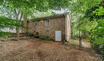 655 University Cir, Athens, GA 30605