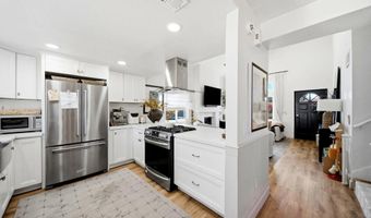1022 Glenwood Way, Escondido, CA 92026
