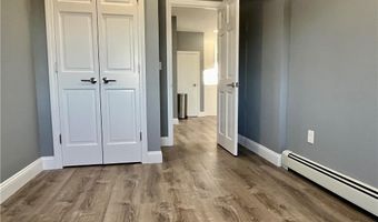 190 E Main Rd 3, Middletown, RI 02842