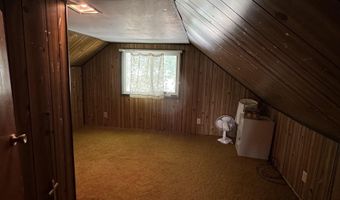 35 Conroy St, Diamondville, WY 83116