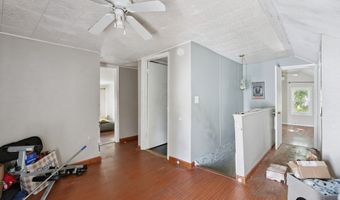 40 Park Ave, Danbury, CT 06810