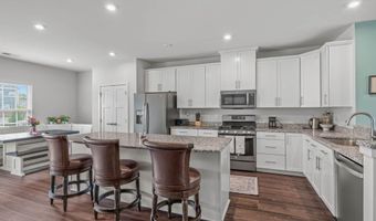 1092 Ambergate Sta, Apex, NC 27502