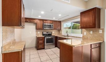 711 W STRAFORD Dr, Chandler, AZ 85225