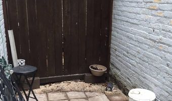 3520 W PL NW #103, Washington, DC 20007