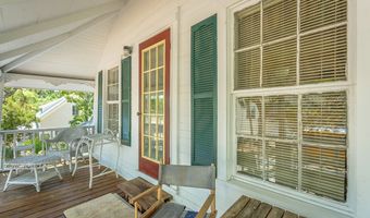100 14th St, Apalachicola, FL 32320