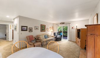 156 Heatherwood Dr 156, Brookfield, CT 06804