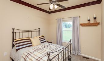 938 15th St SE, Altoona, IA 50009