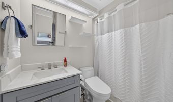 225 Queen St 9G, Honolulu, HI 96813