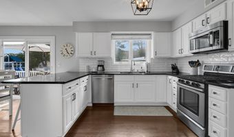 34 Green Meadow Blvd, Middletown, NJ 07748