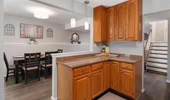 249 OVERLEAF Dr, Arnold, MD 21012