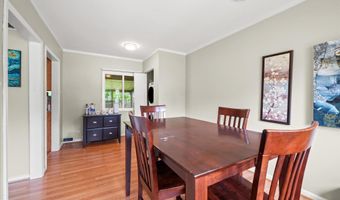 6926 VANDERBILT Dr, Alexandria, VA 22307