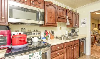 817 NE Wayne Ave Ave 817, Abingdon, VA 24210