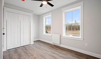 673 Streamside Ave, Hermon, ME 04401