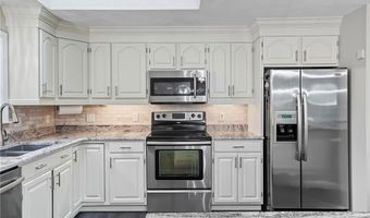 50 Isle Of Capri Rd, Coventry, RI 02816