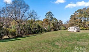24 Ian River Dr, Asheville, NC 28806
