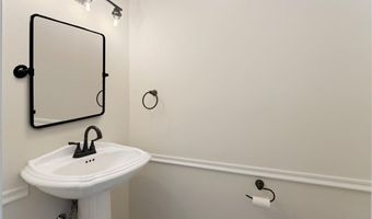 704 Fairway Dr 704, Middletown, RI 02842