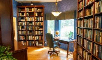 14 Vermillion Dr, Avon, CT 06001