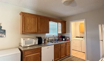 238 S Edmondson St, Albertville, AL 35950