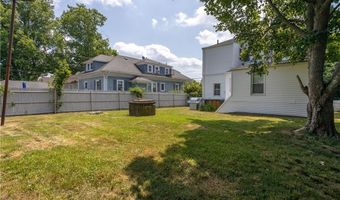291 Maple Ave 1, Barrington, RI 02806